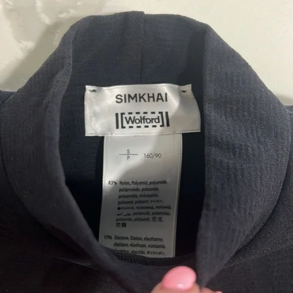 WOLFORD INTRICATE PATTERN WRAP KNIT TOP & LEGGINGS - Picture 5 of 8